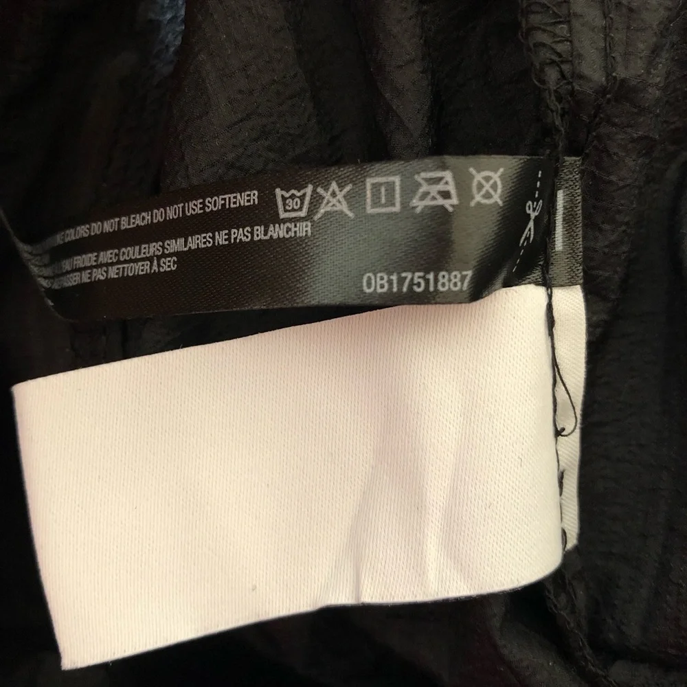 NWOT Great Escape Run windbreaker by FP Movement from Free People in size Medium - Picture 13 of 14